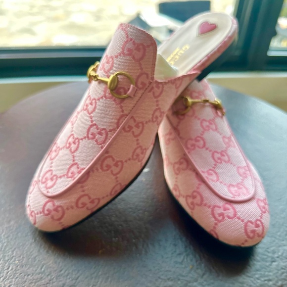 Gucci Shoes - Gucci Princeton Mules - Never Worn!